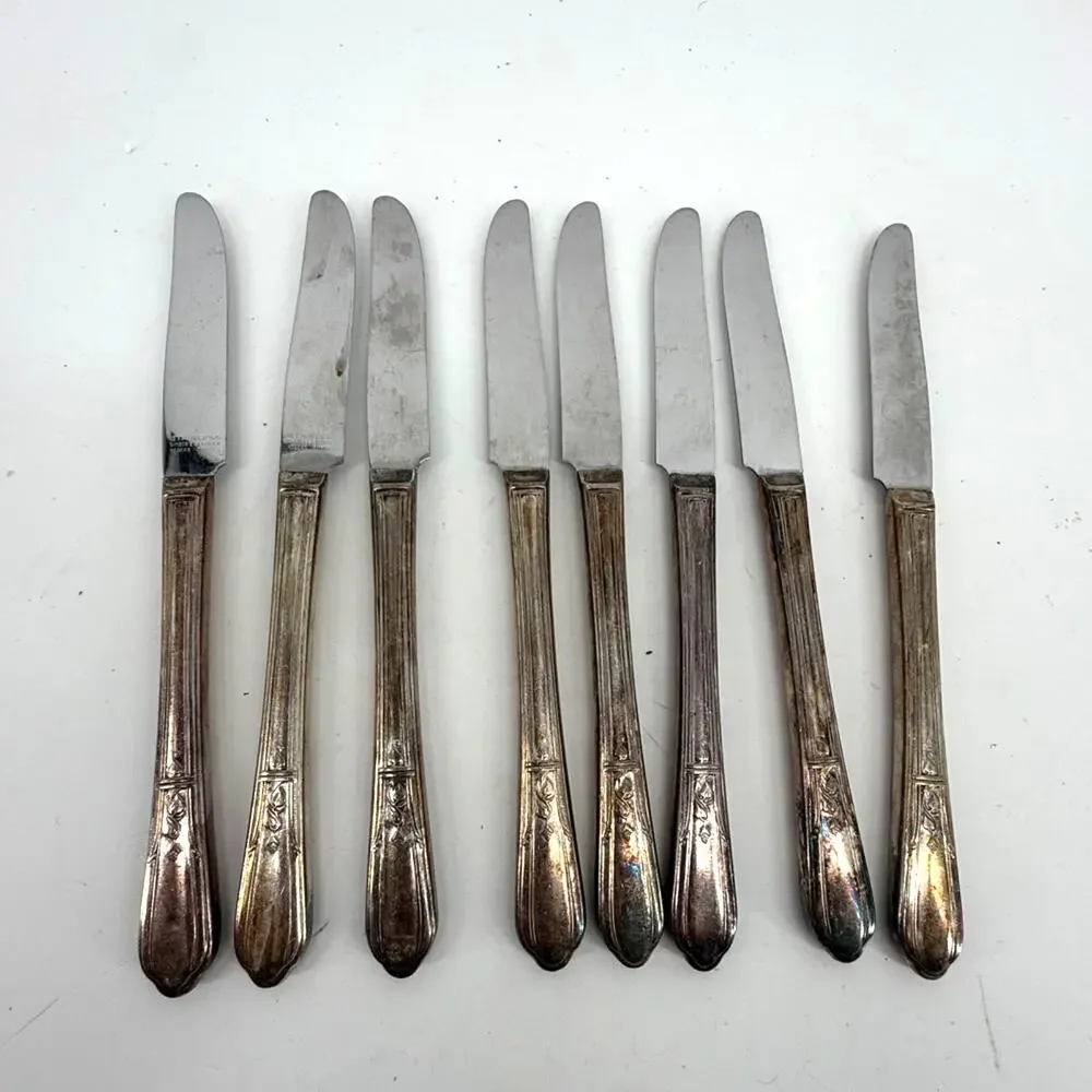 Simeon L George H Rogers Countess II Oneida Silverplate Dinner Knives Lot of 8